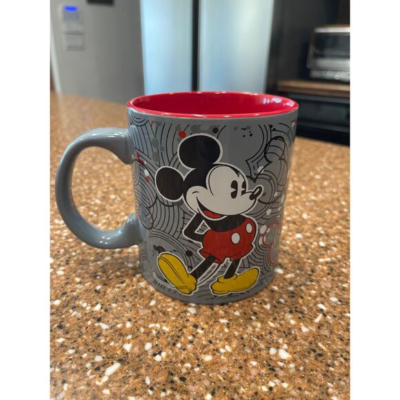 Disney Mickey Mouse mug - Picture 2 of 4